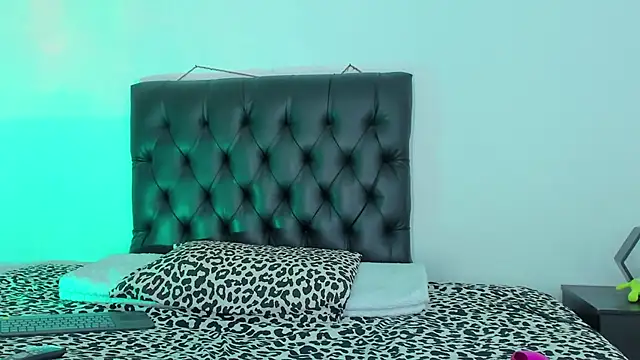 seline wolff online show from 12-15-24, 12:40