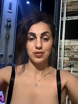 EmaSkyes online show from 11-07-25, 07:25