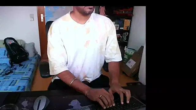 Snapshot of pleasure_5844 chatting on 11-12-25, 01:55 pleasure 5844 online show from 11-12-25, 01:55