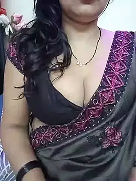 Snapshot of kaamuk_shweta chatting on 05-28-26, 05:21 kaamuk shweta online show from 05-28-26, 05:21