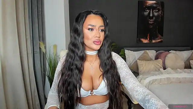 Sonia  Rey online show from 04-21-26, 02:12