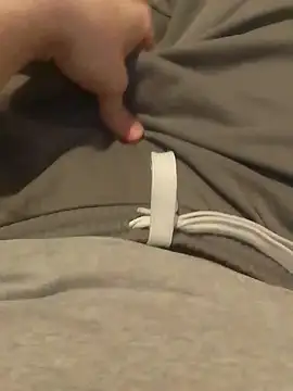 Snapshot of krissraw chatting on 02-09-25, 03:56 krissraw online show from 02-09-25, 03:56