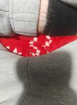 Snapshot of krissraw chatting on 10-11-25, 12:32 krissraw online show from 10-11-25, 12:32