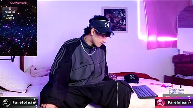 Snapshot of jeanfarelo chatting on 12-17-24, 07:29 jeanfarelo online show from 12-17-24, 07:29