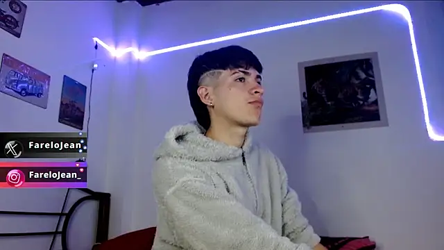 Snapshot of jeanfarelo chatting on 01-10-25, 04:01 jeanfarelo online show from 01-10-25, 04:01