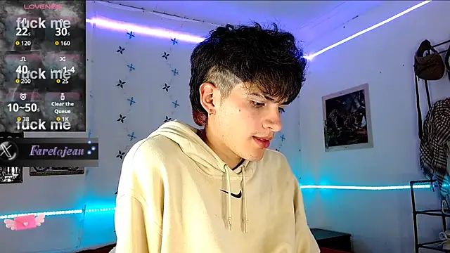 Snapshot of jeanfarelo chatting on 09-21-25, 04:58 jeanfarelo online show from 09-21-25, 04:58