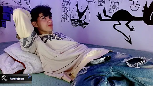 Snapshot of jeanfarelo chatting on 10-18-25, 11:33 jeanfarelo online show from 10-18-25, 11:33