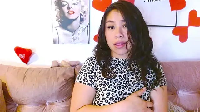 hinataleecs online show from 02-28-25, 11:36