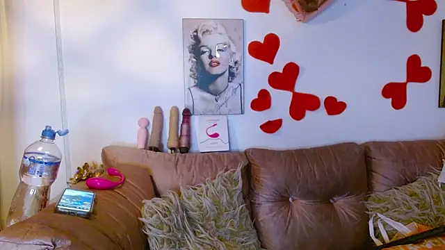 hinataleecs online show from 03-22-25, 04:35