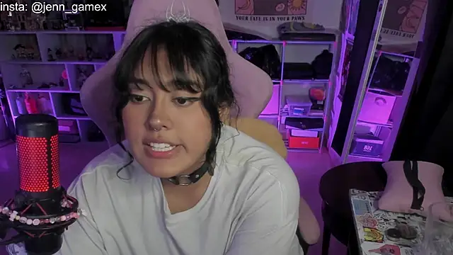 Snapshot of pawmistry chatting on 02-25-25, 03:42 pawmistry online show from 02-25-25, 03:42