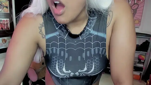 Snapshot of pawmistry chatting on 02-26-25, 07:27 pawmistry online show from 02-26-25, 07:27