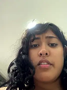 Snapshot of pawmistry chatting on 03-04-25, 10:27 pawmistry online show from 03-04-25, 10:27