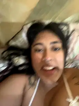 Snapshot of pawmistry chatting on 09-18-25, 08:55 pawmistry online show from 09-18-25, 08:55