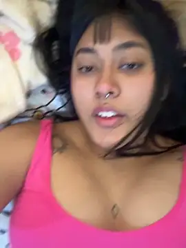 Snapshot of pawmistry chatting on 10-17-25, 04:42 pawmistry online show from 10-17-25, 04:42