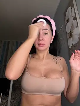 Snapshot of AnaRhodes chatting on 02-20-25, 08:58 AnaRhodes online show from 02-20-25, 08:58