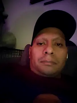 Snapshot of Boss199971 chatting on 11-29-25, 11:24 Boss199971 online show from 11-29-25, 11:24