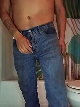 Snapshot of Boss199971 chatting on 03-11-26, 10:21 Boss199971 online show from 03-11-26, 10:21