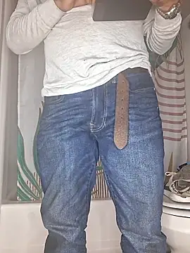 Snapshot of Boss199971 chatting on 03-12-26, 10:21 Boss199971 online show from 03-12-26, 10:21