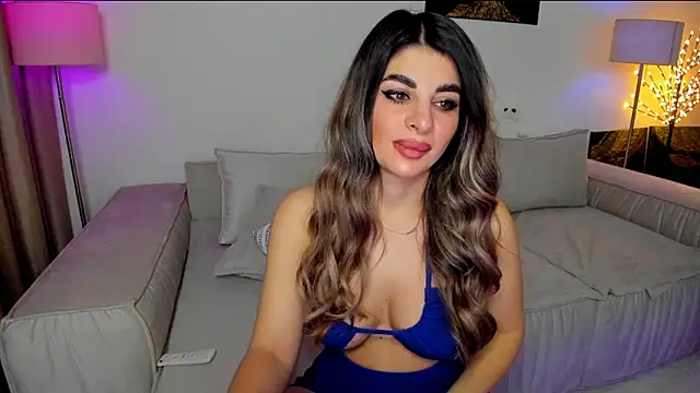 Snapshot of Queenofyouredreams chatting on 02-07-25, 01:04 Queenofyouredreams online show from 02-07-25, 01:04