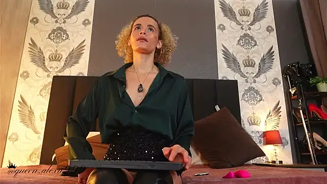 Alexa Duque34 online show from 12-18-25, 03:07