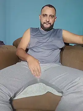 Snapshot of friendsloversex chatting on 10-26-25, 04:07 friendsloversex online show from 10-26-25, 04:07