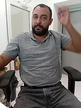 Snapshot of friendsloversex chatting on 11-20-25, 05:12 friendsloversex online show from 11-20-25, 05:12