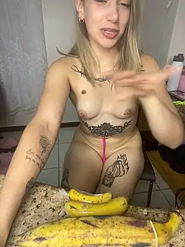 loira messi online show from 02-25-25, 05:04