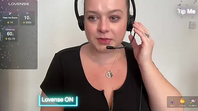 NaughtyWifeUK online show from 12-02-24, 12:18