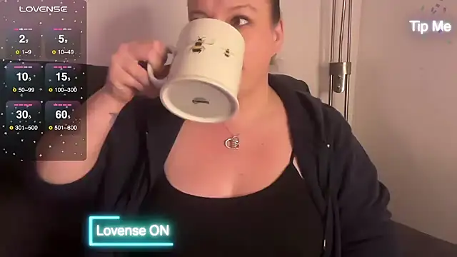 NaughtyWifeUK online show from 12-13-24, 10:02