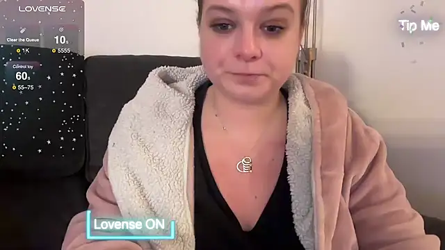 NaughtyWifeUK online show from 12-14-24, 09:35