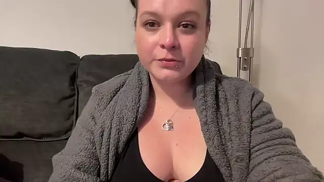 NaughtyWifeUK online show from 03-11-25, 11:59