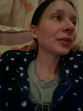 Starry Siren online show from 12-13-24, 04:05