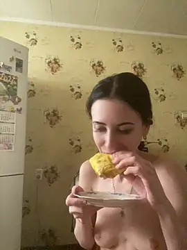 Starry Siren online show from 04-11-26, 08:18