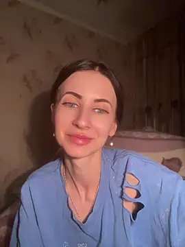 Starry Siren online show from 04-15-26, 03:52