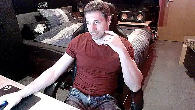 Snapshot of dreamwallker21 chatting on 05-20-26, 07:09 dreamwallker21 online show from 05-20-26, 07:09