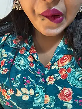 Ayesha mahi online show from 10-12-25, 09:41