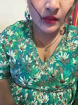 Ayesha mahi online show from 11-21-25, 10:47