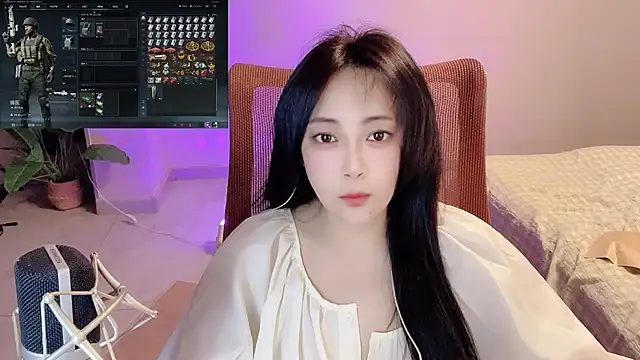 Daisy-77 online show from 04-22-26, 11:56