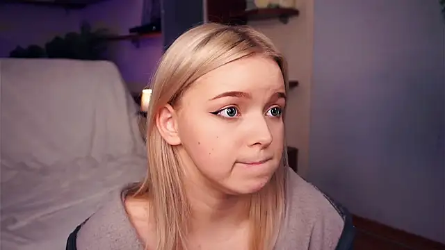 ZaraCreedon online show from 01-12-25, 02:14