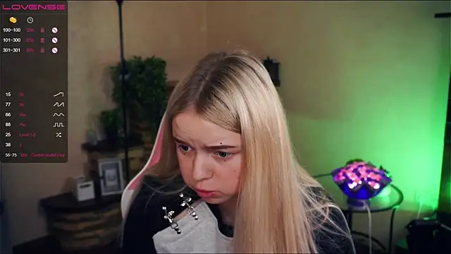 ZaraCreedon online show from 01-27-25, 11:33