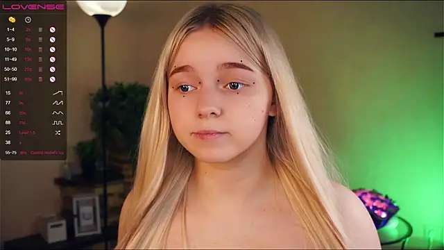 ZaraCreedon online show from 01-28-25, 02:43