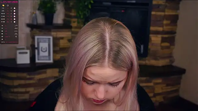 ZaraCreedon online show from 02-06-25, 02:33