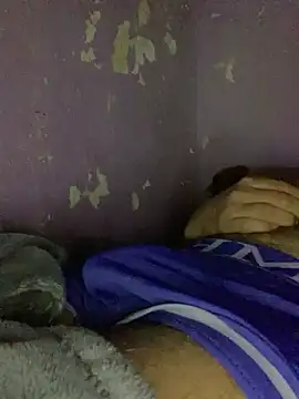 Snapshot of Sexy_king4 chatting on 03-08-25, 08:57 Sexy king4 online show from 03-08-25, 08:57