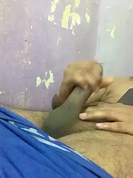 Snapshot of Sexy_king4 chatting on 03-10-25, 12:59 Sexy king4 online show from 03-10-25, 12:59