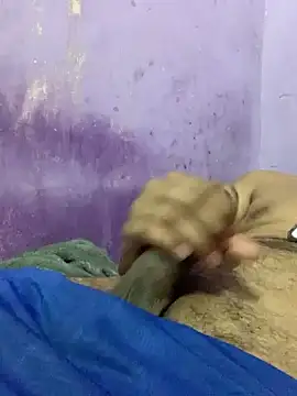 Snapshot of Sexy_king4 chatting on 09-18-25, 12:18 Sexy king4 online show from 09-18-25, 12:18