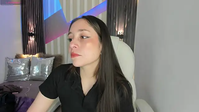 emily layton online show from 02-03-25, 02:24