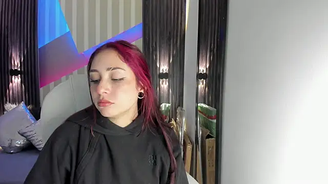 emily layton online show from 11-16-25, 04:34