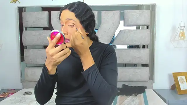 Alison Chan  online show from 12-01-25, 03:50