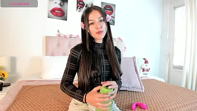 Snapshot of _Abby_23_ chatting on 12-15-24, 05:10 Abby 23 online show from 12-15-24, 05:10