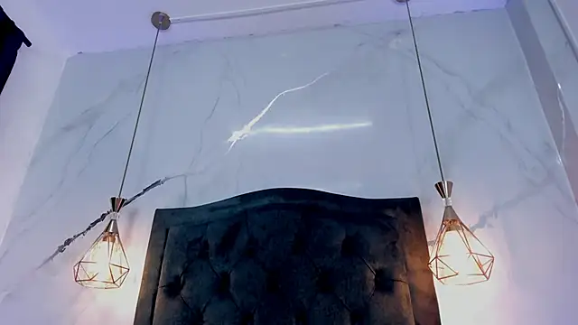 Snapshot of annyvans chatting on 11-25-25, 09:37 annyvans online show from 11-25-25, 09:37